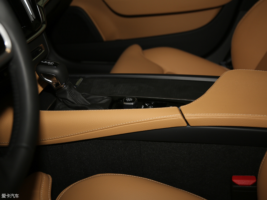 2017֠ V90 2.0T T5 AWD h