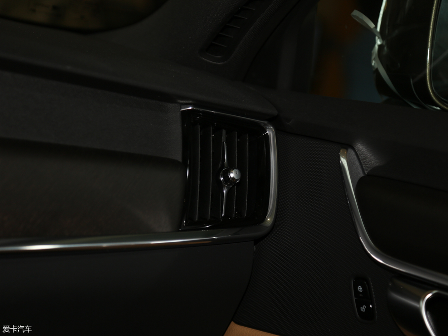 2017֠ V90 2.0T T5 AWD h