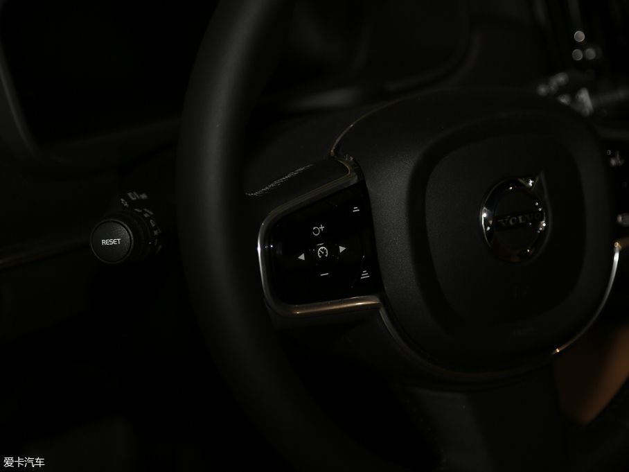 2017֠ V90 2.0T T5 AWD h