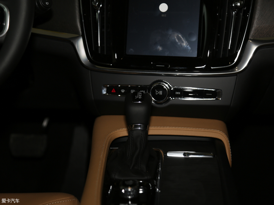 2017֠ V90 2.0T T5 AWD h