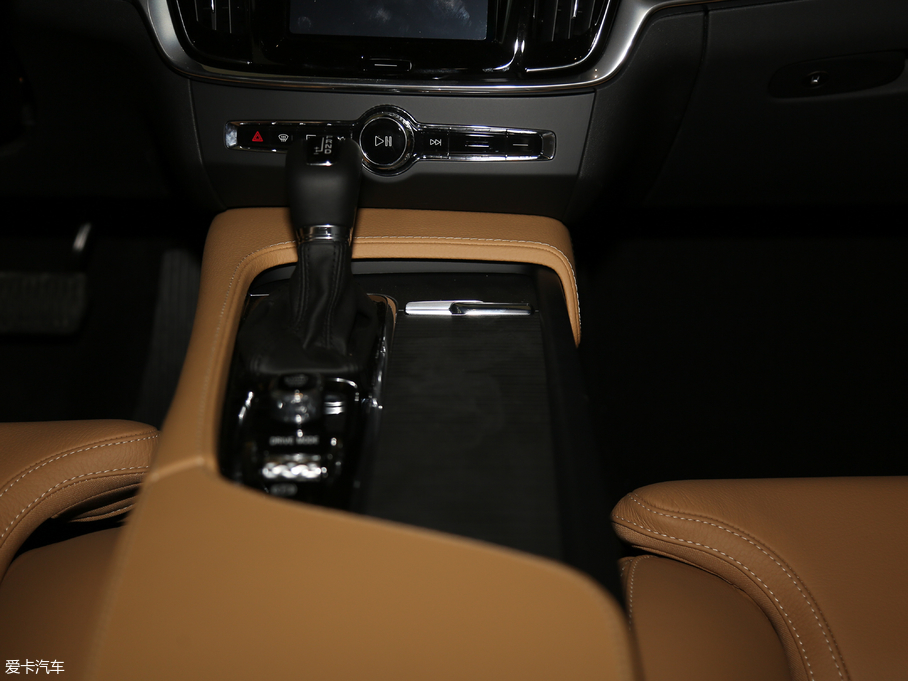 2017֠ V90 2.0T T5 AWD h