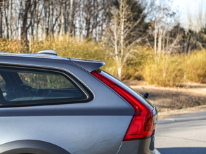 20172.0T T5 AWD  (x)(ji)^