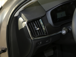 20172.0T T5 AWD h п؅^