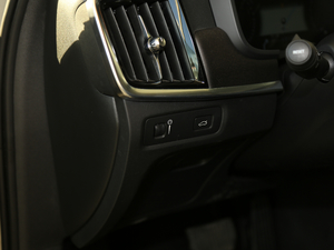 20172.0T T5 AWD h п؅^