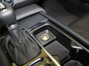 20172.0T T5 AWD h п؅^