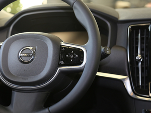 20172.0T T5 AWD h п؅^