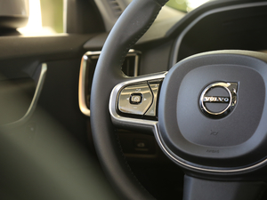 20172.0T T5 AWD h п؅^