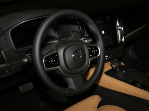 20172.0T T5 AWD h п؅^