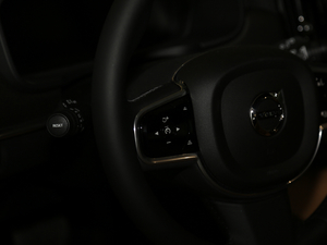 20172.0T T5 AWD h п؅^