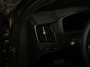 20172.0T T5 AWD h п؅^