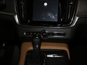 20172.0T T5 AWD h п؅^