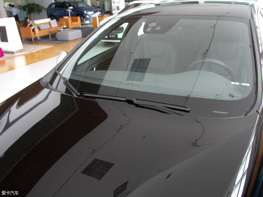 2017���֠���S60(�M��) 2.0T T5 �����\�Ӱ�