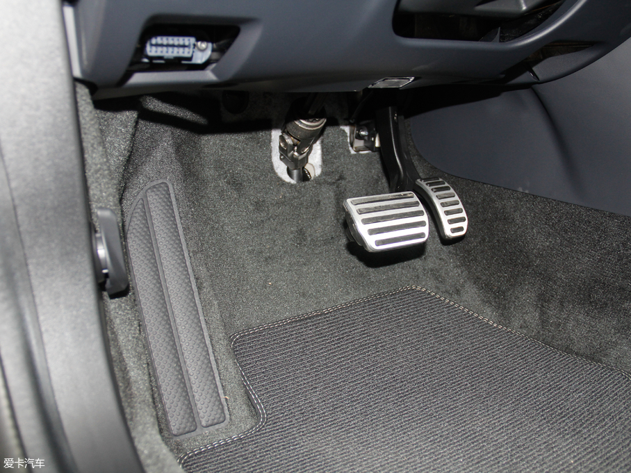 2017���֠���S60(�M(j��n)��) 2.0T T5 �����\(y��n)�Ӱ�