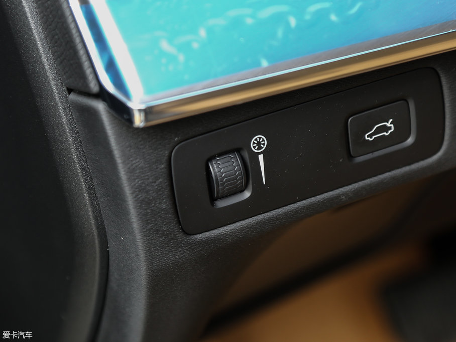 2018���֠���XC90 T6 ���ݰ� 5��