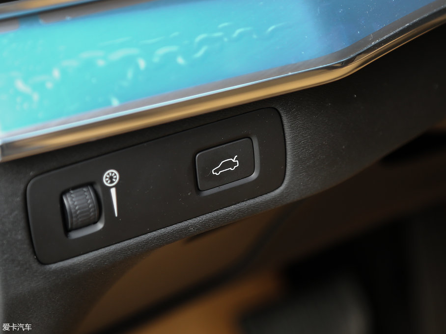 2018���֠���XC90 T6 ���ݰ� 5��