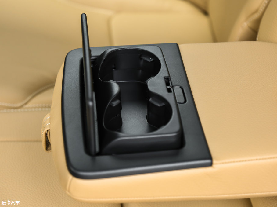 2018���֠���XC90 T6 ���ݰ� 5��