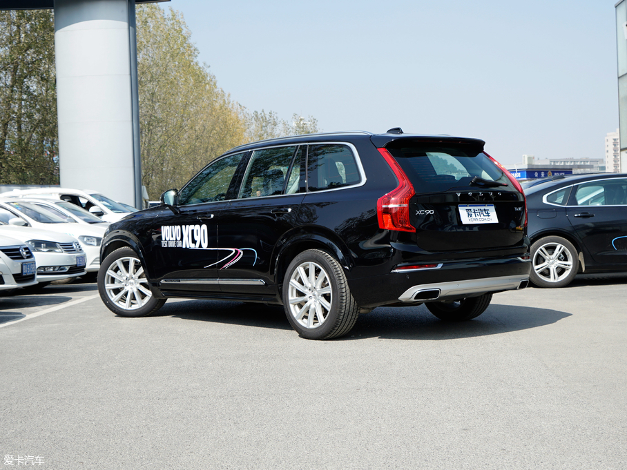 2018֠XC90 T6  7