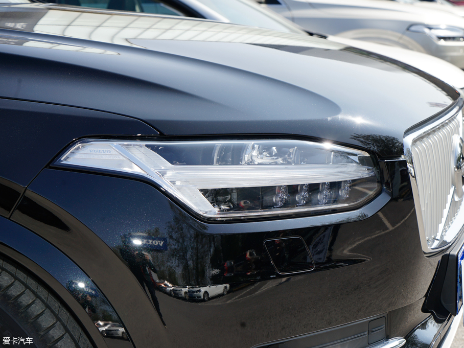 2018֠XC90 T6  7