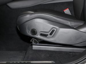 2018T5 ݰ 7 {{(dio)(ji)