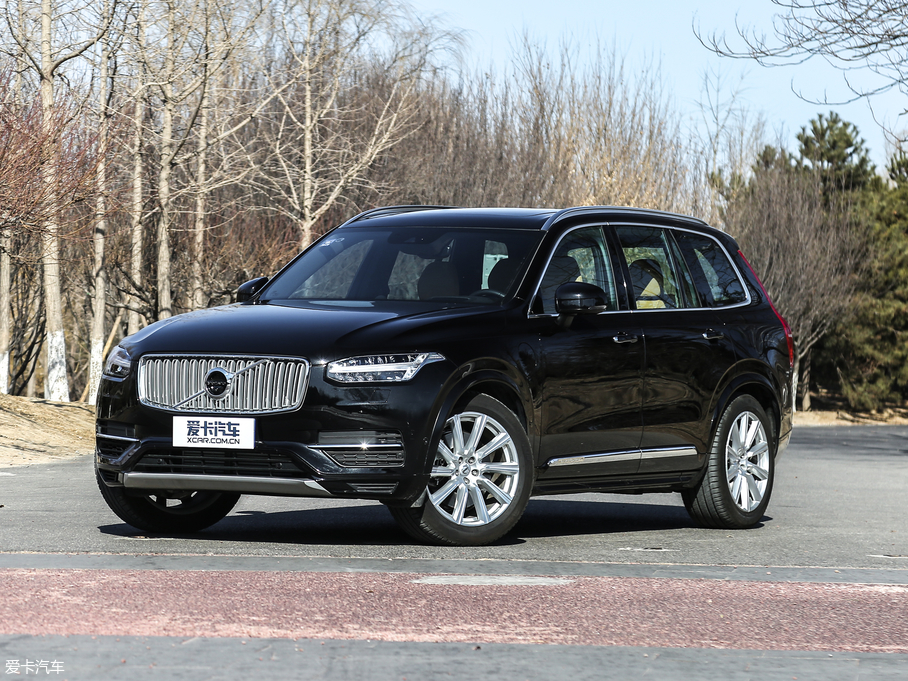 2018ֶXC90 RECHARGE T8 