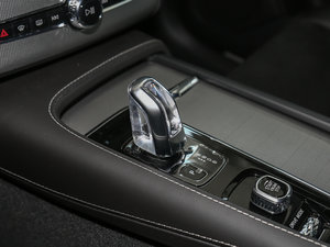 2018T8 (g)\(yn)(dng) п؅^(q)