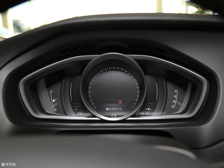 2018��V40 Cross Country 1.5T T3 ���Ű�