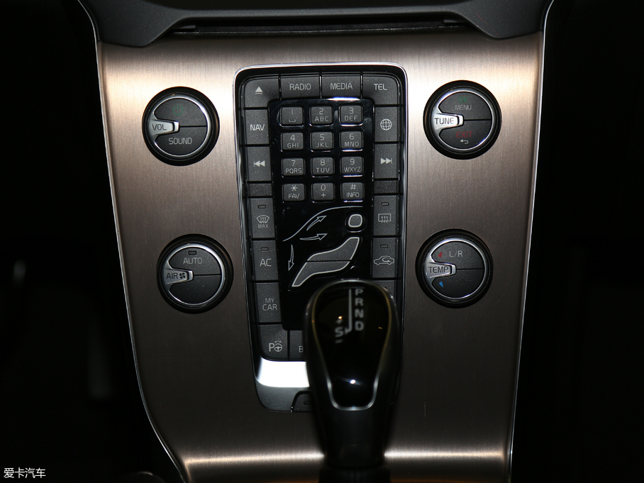 2018��V40 Cross Country 1.5T T3 ���Ű�