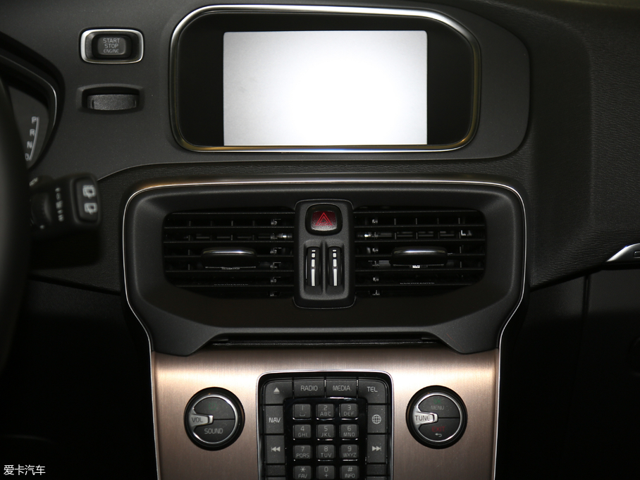 2018V40 Cross Country 1.5T T3 Ű