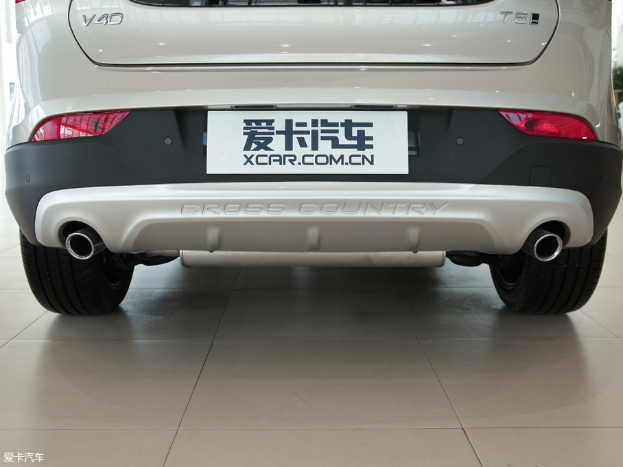 2018V40 Cross Country 2.0T T5 AWDŰ