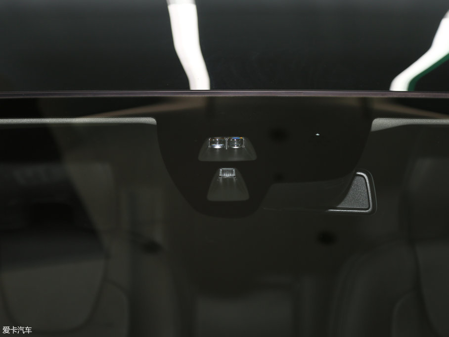 2018���֠���V40 1.5T T3 ���ݰ�