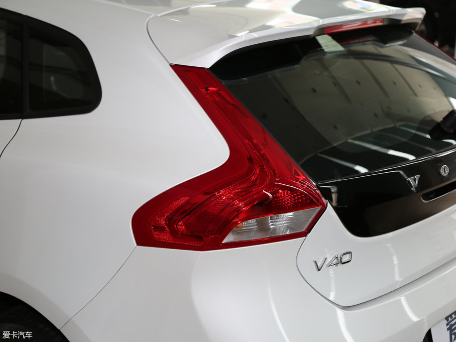 2018���֠���V40 1.5T T3 ���ݰ�