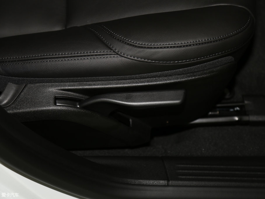 2018���֠���V40 1.5T T3 ���ݰ�