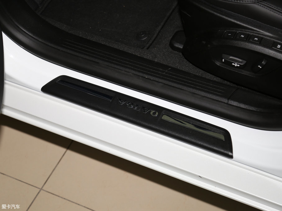 2018���֠���V40 1.5T T3 ���ݰ�