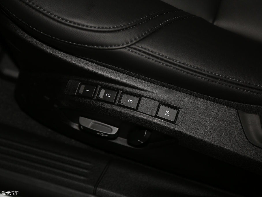 2018֠V40 1.5T T3 ݰ