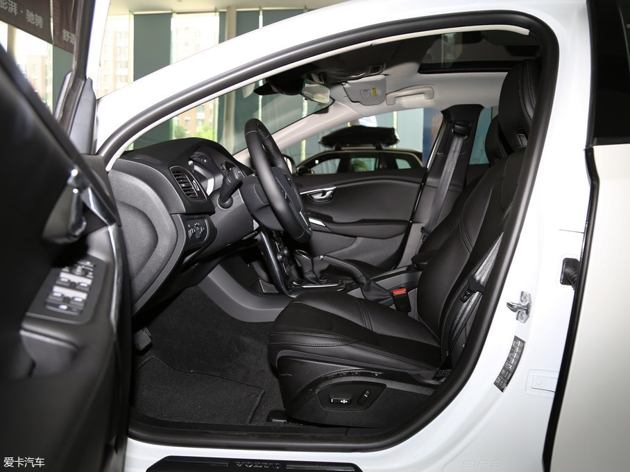 2018֠V40 1.5T T3 ݰ