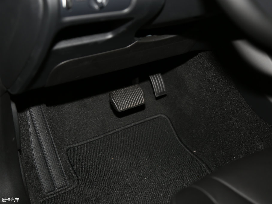 2018֠V40 1.5T T3 ݰ