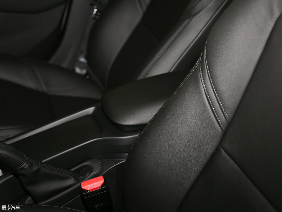 2018֠V40 1.5T T3 ݰ