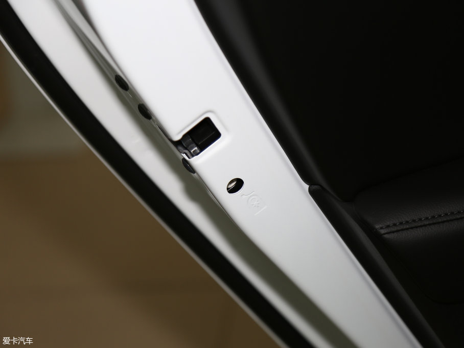 2018���֠���V40 1.5T T3 ���ݰ�