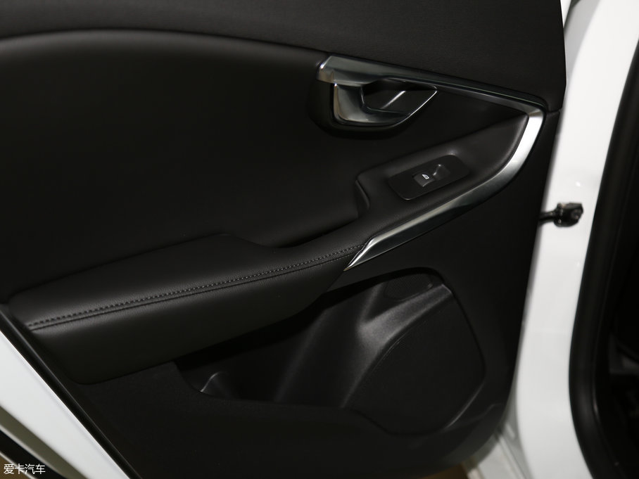 2018֠V40 1.5T T3 ݰ