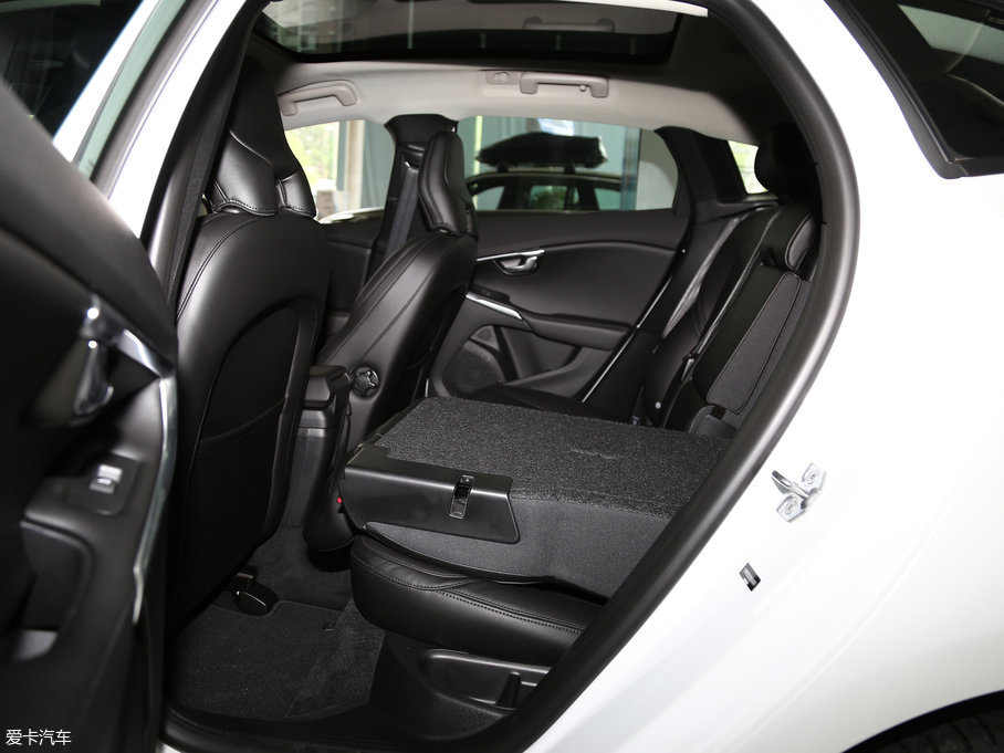 2018֠V40 1.5T T3 ݰ