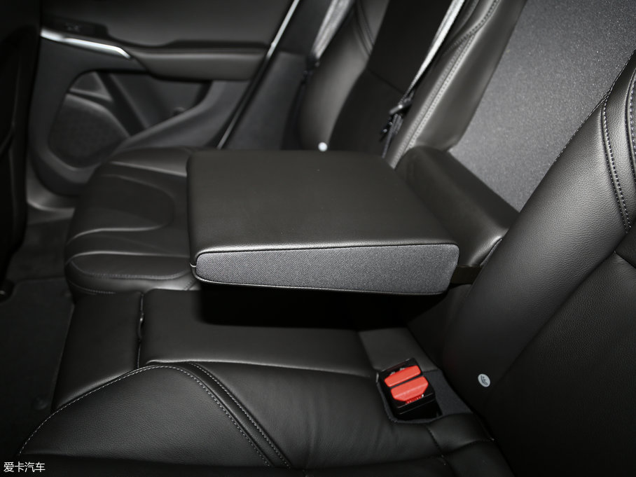 2018֠V40 1.5T T3 ݰ