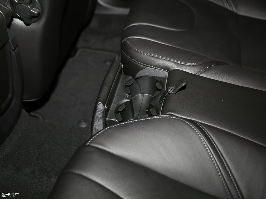 2018���֠���V40 1.5T T3 ���ݰ�