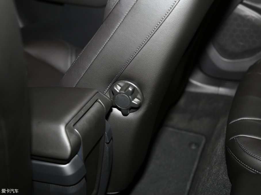 2018���֠���V40 1.5T T3 ���ݰ�