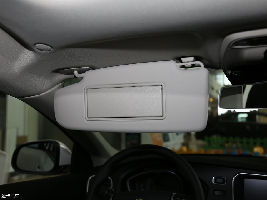 2018֠V40 1.5T T3 ݰ