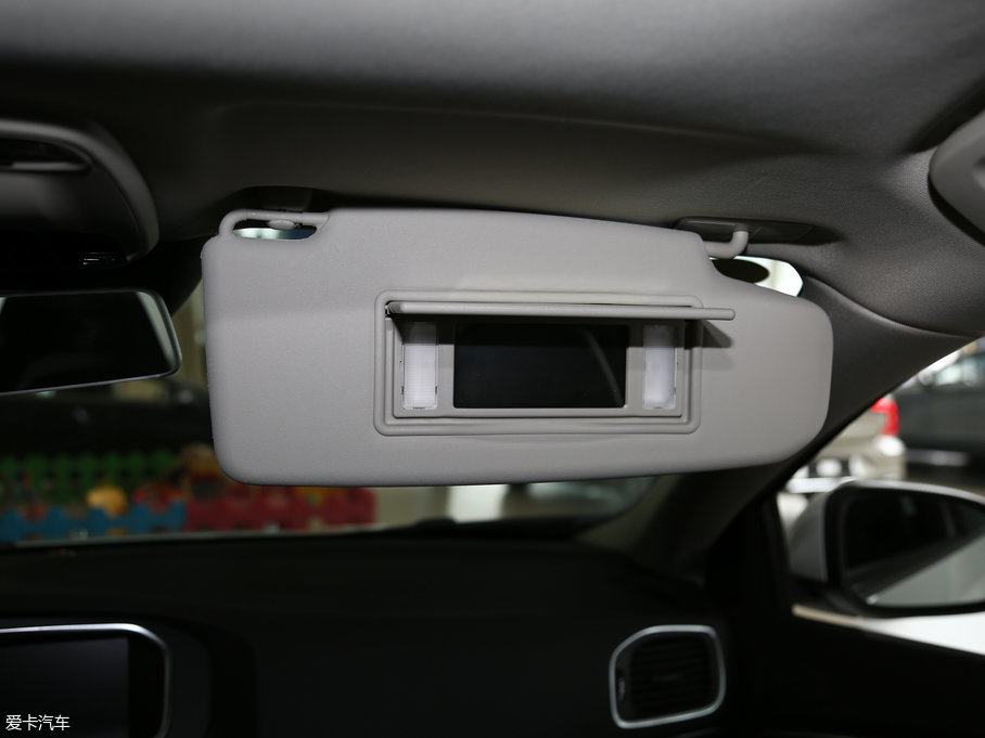 2018֠V40 1.5T T3 ݰ