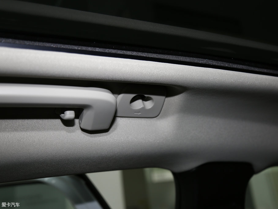 2018֠V40 1.5T T3 ݰ