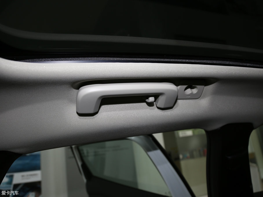 2018֠V40 1.5T T3 ݰ