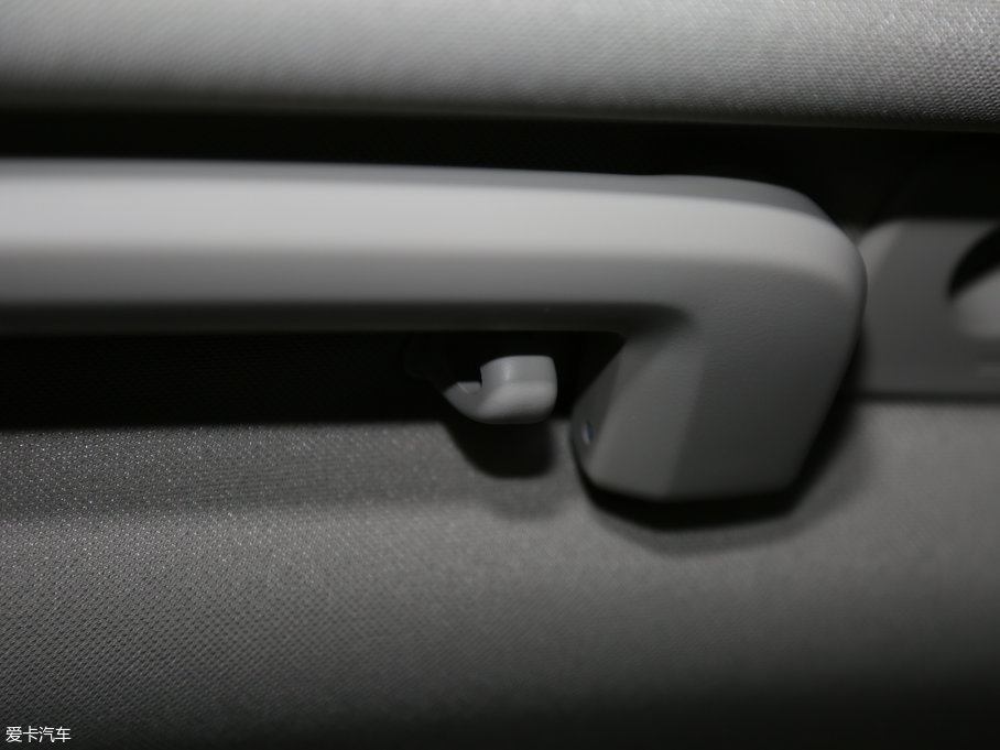 2018֠V40 1.5T T3 ݰ