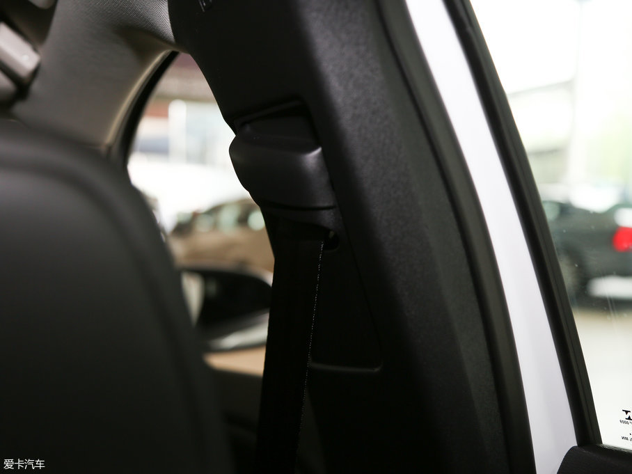 2018֠V40 1.5T T3 ݰ