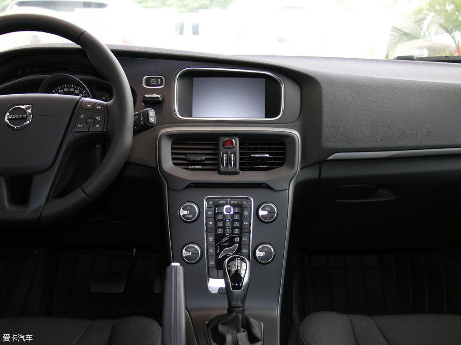 2018֠V40 1.5T T3 а